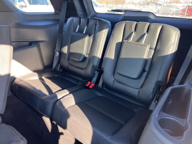 Certified 2019 Ford Explorer XLT w/ Equipment Group 202A image 20