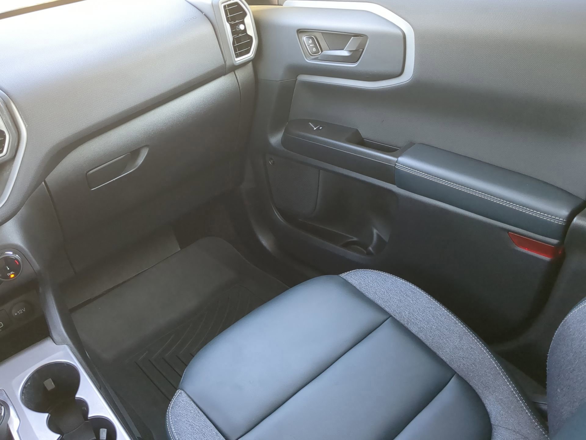 Certified 2024 Ford Bronco Sport Outer Banks w/ Tech Package image 53