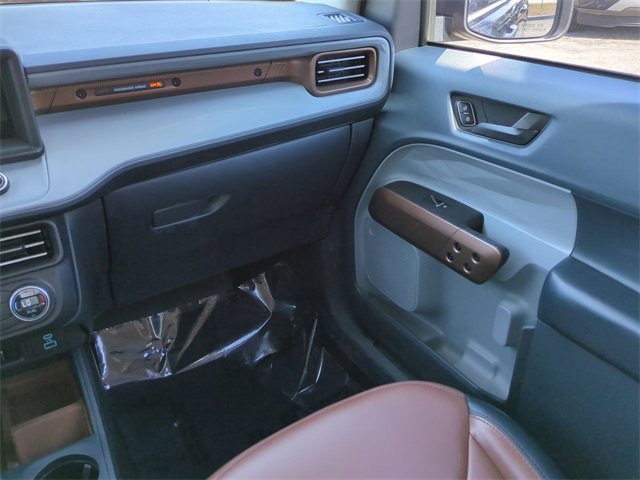 Certified 2022 Ford Maverick Lariat w/ Equipment Group 500A Standard image 17