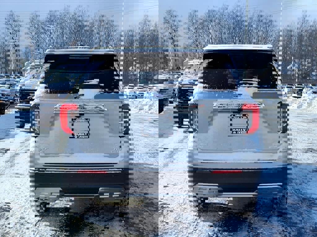 Certified 2023 Ford Explorer XLT w/ Equipment Group 202A image 3