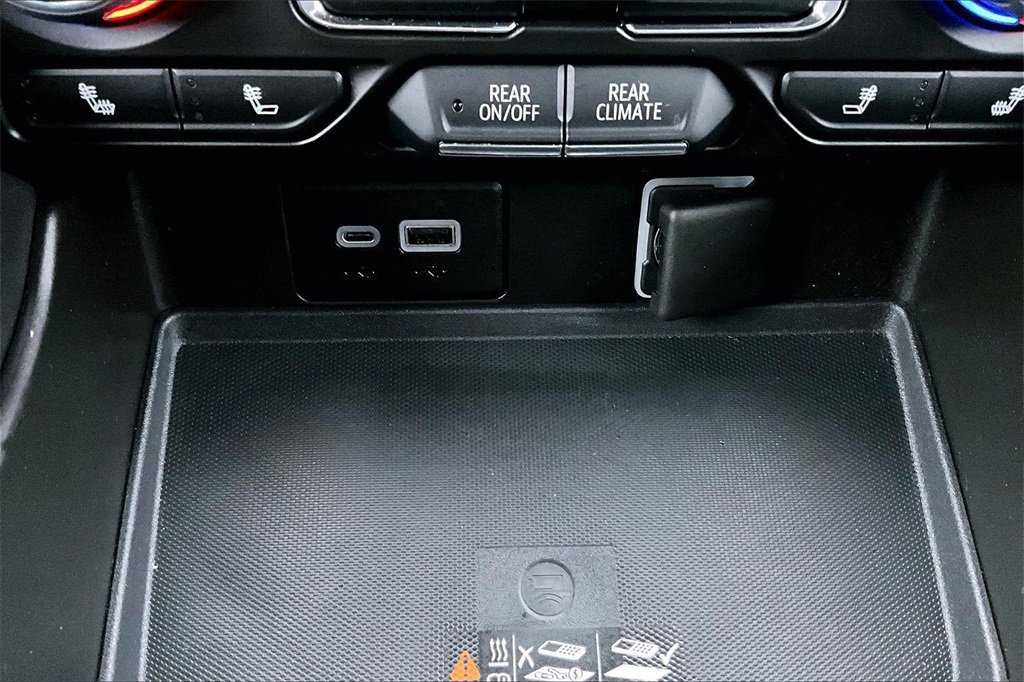 Used 2021 Chevrolet Tahoe RST image 33