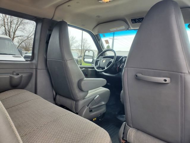 Used 2023 Chevrolet Express 3500 LS image 23