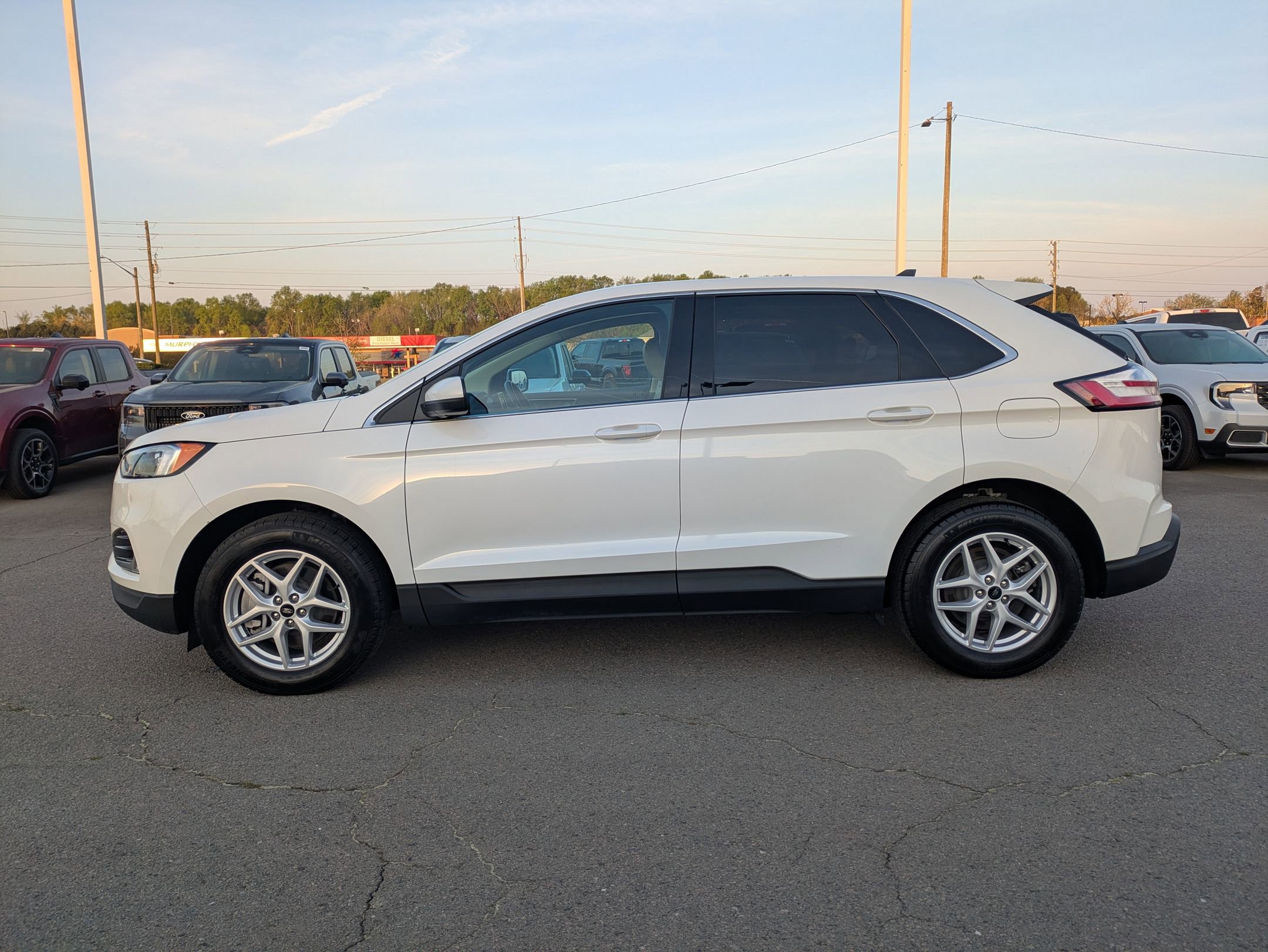 Certified 2023 Ford Edge SEL w/ Convenience Package AWD/4WD image 7