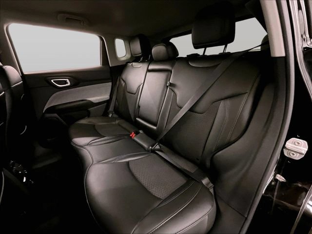 Used 2022 Jeep Compass Latitude w/ Convenience Group AWD/4WD image 25
