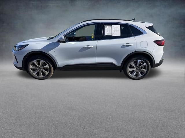 Certified 2025 Ford Escape Platinum AWD/4WD image 2
