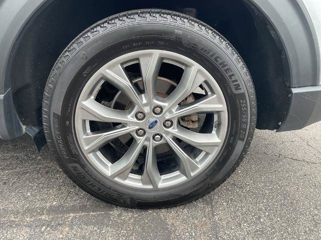 Certified 2023 Ford Explorer XLT w/ Equipment Group 202A AWD/4WD image 20