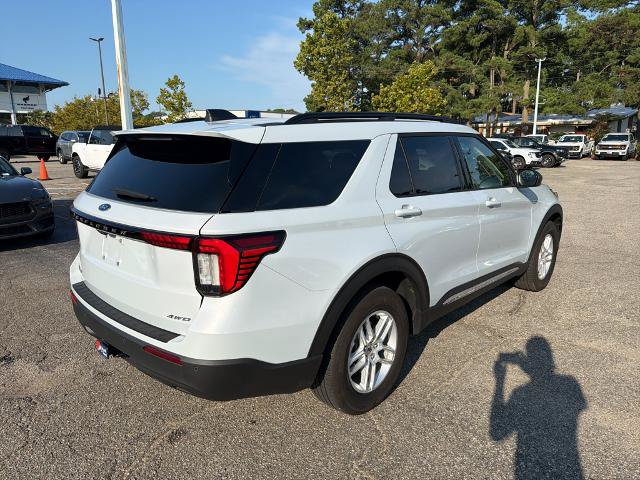 Certified 2025 Ford Explorer Active AWD/4WD image 5