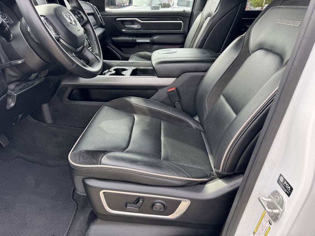Used 2024 RAM 1500 Laramie AWD/4WD image 19