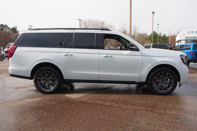 Certified 2025 Ford Expedition Max Platinum w/ Stealth Performance Package image 6