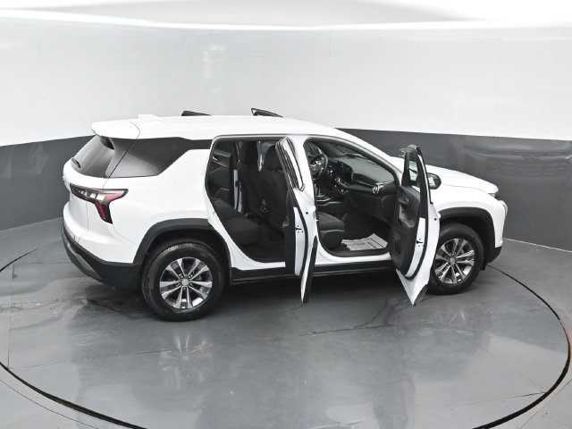 Used 2025 Chevrolet Equinox LT AWD/4WD image 26