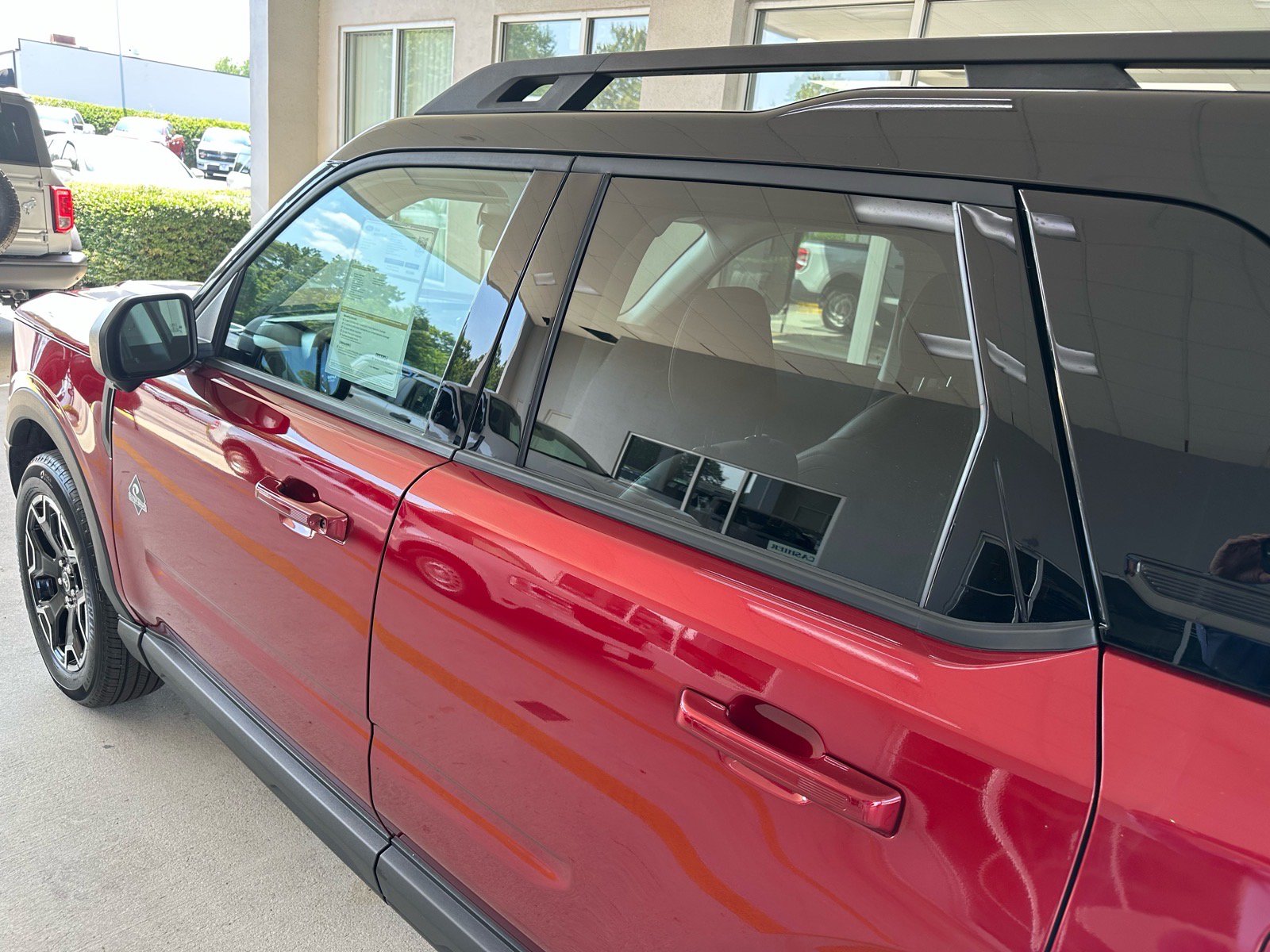 Certified 2025 Ford Bronco Sport Outer Banks w/ Outer Banks Tech Package+ AWD/4WD image 15
