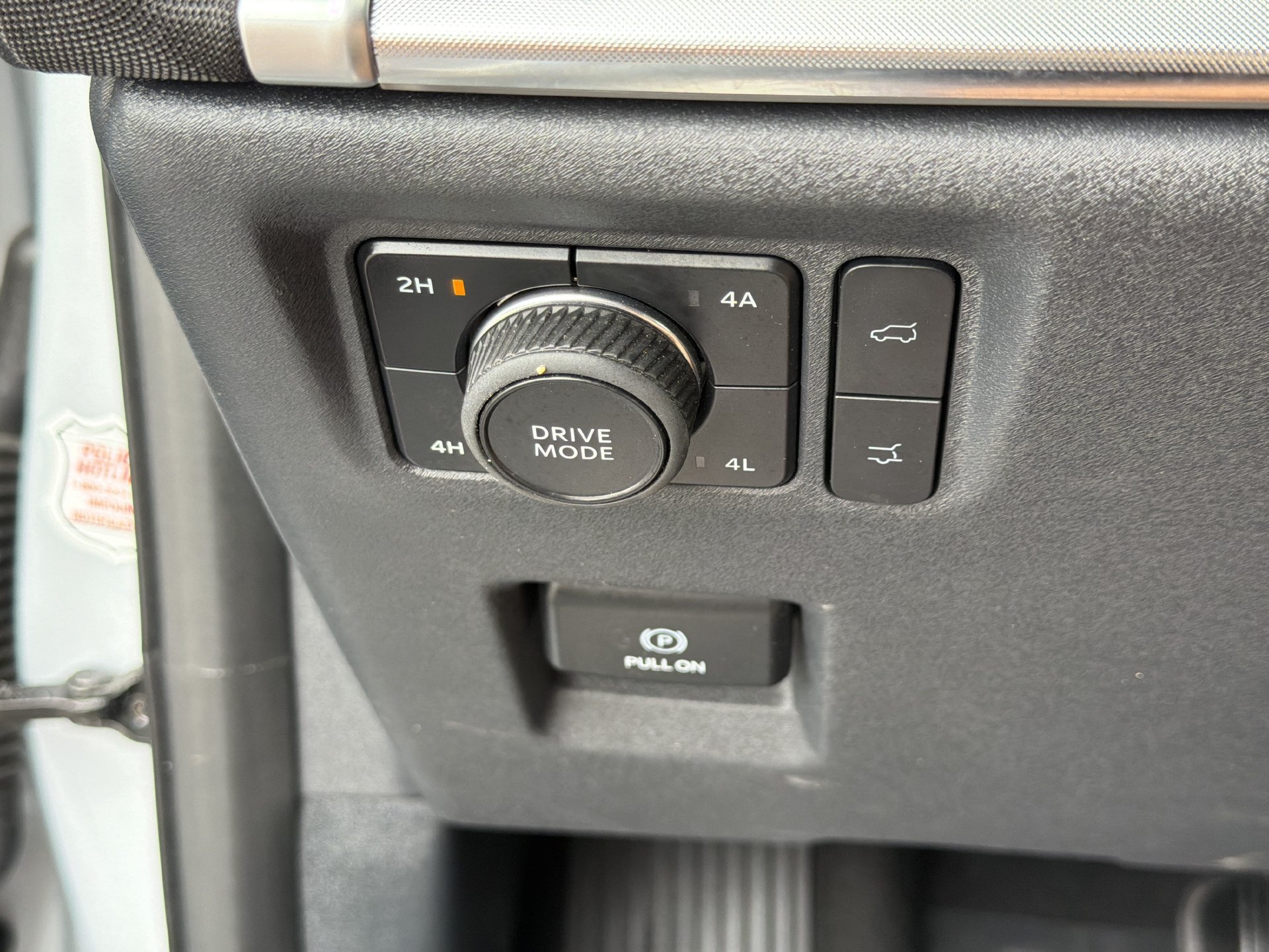 Certified 2025 Ford Expedition Platinum AWD/4WD image 17
