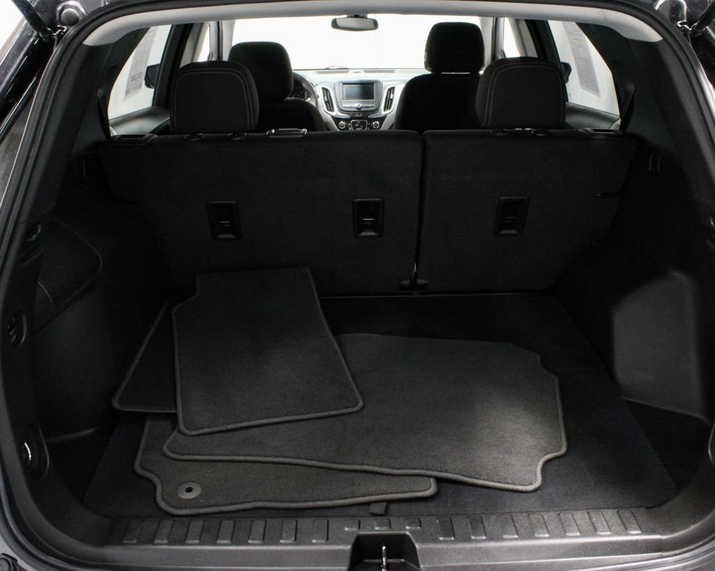 Used 2022 Chevrolet Equinox LS AWD/4WD image 14