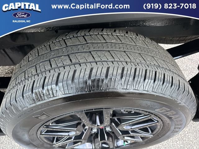 Used 2024 GMC Sierra 1500 Elevation w/ LPO, Elevation Black Package image 14