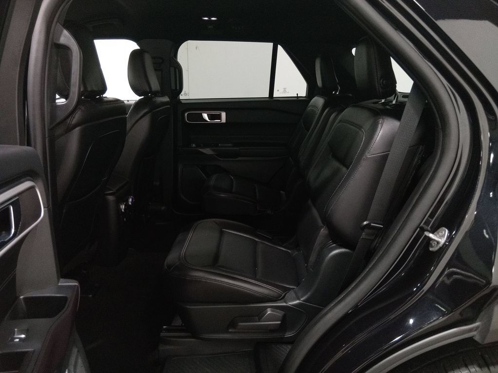 Certified 2020 Ford Explorer XLT w/ Equipment Group 202A AWD/4WD image 14