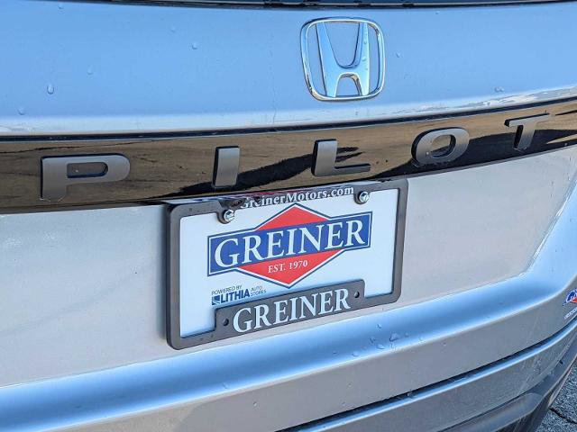 Used 2025 Honda Pilot EX-L image 12