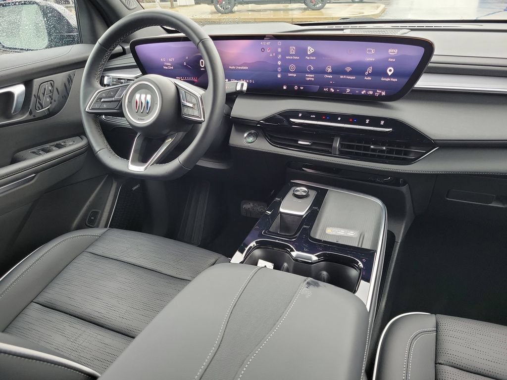 Used 2025 Buick Enclave Sport Touring w/ LPO, All-Weather Package FWD image 13