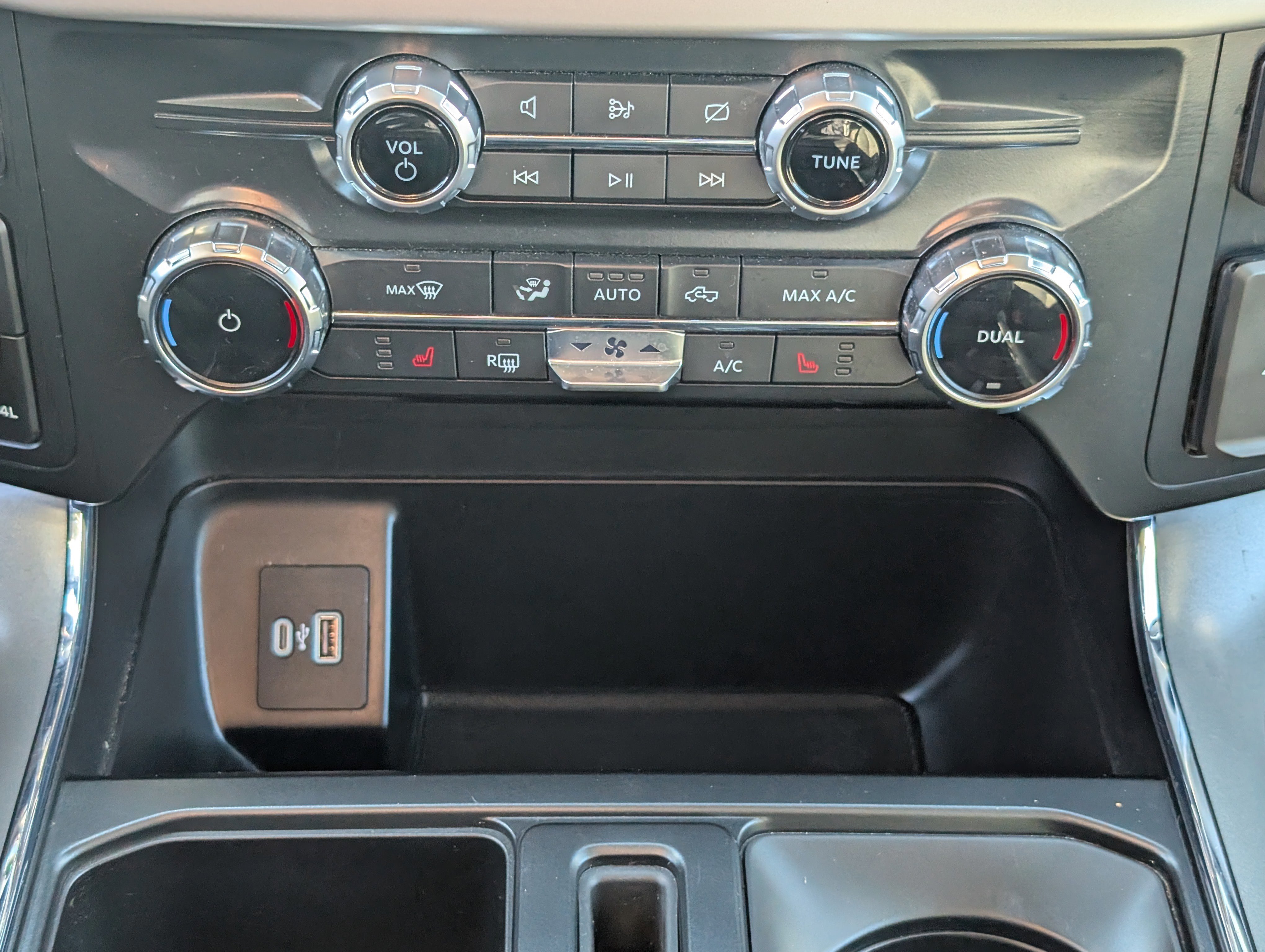 Certified 2022 Ford F150 XLT w/ Equipment Group 302A High image 27