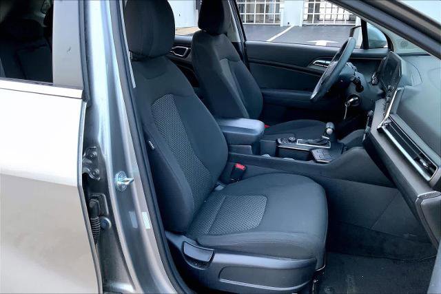 Used 2023 Kia Sportage LX image 10