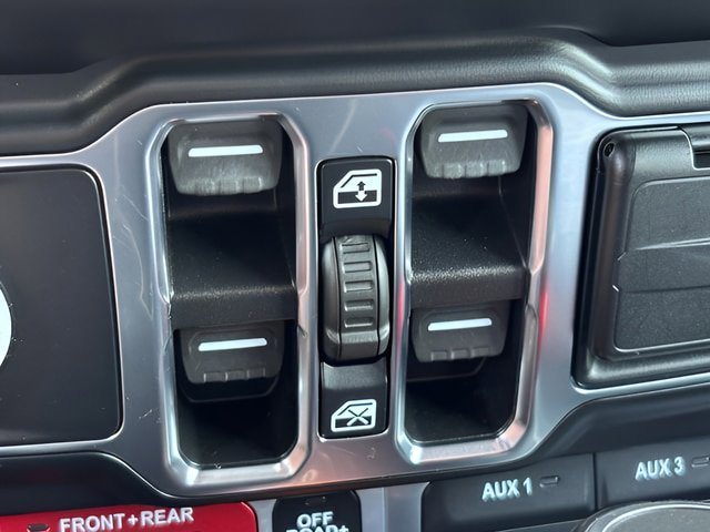 Used 2021 Jeep Wrangler Unlimited Rubicon AWD/4WD image 19