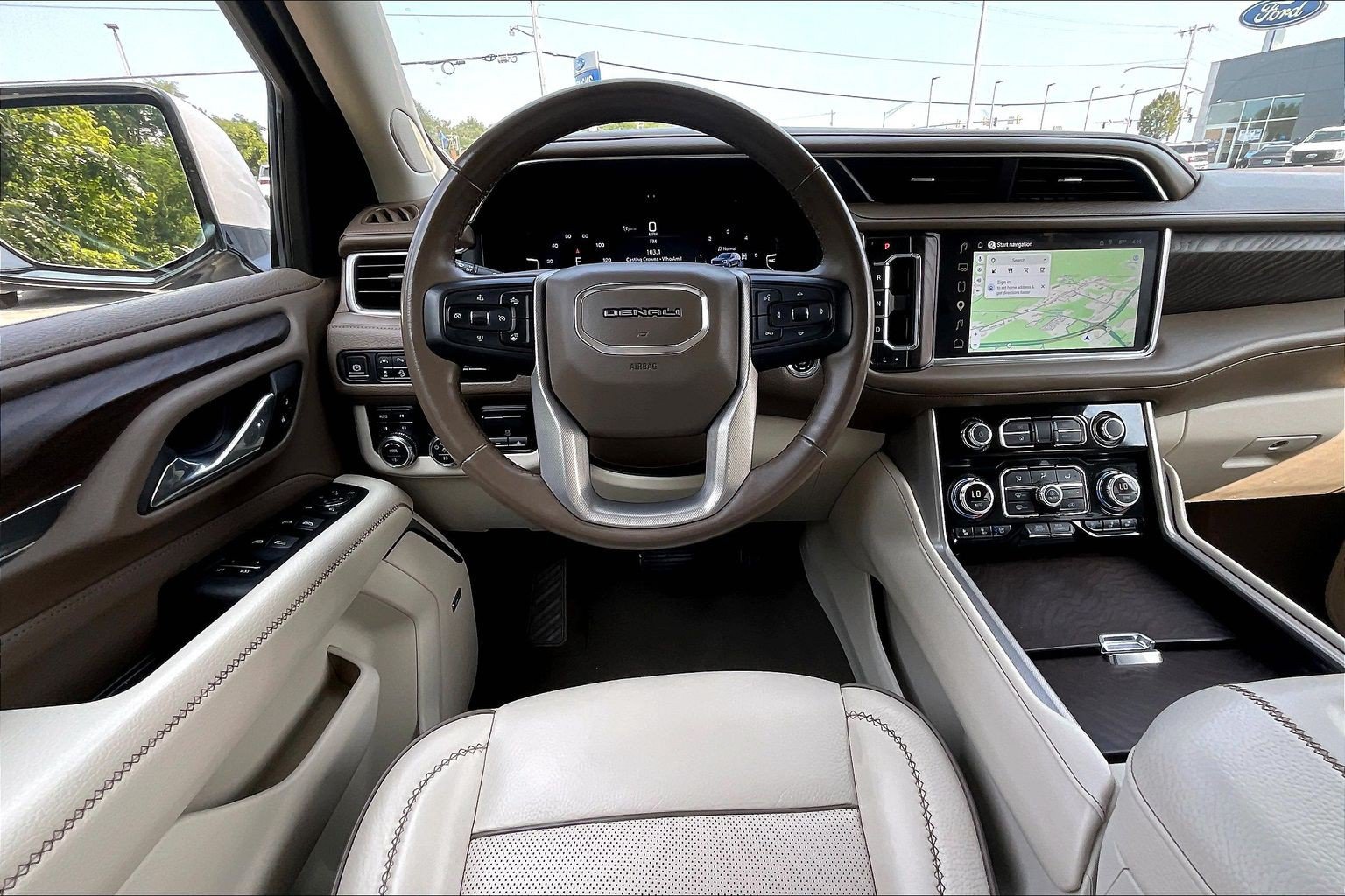 Used 2023 GMC Yukon XL Denali w/ Max Trailering Package AWD/4WD image 5