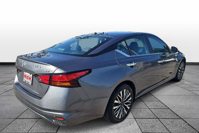 Used 2023 Nissan Altima 2.5 SV FWD image 5