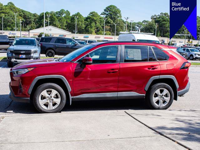 Used 2021 Toyota RAV4 XLE AWD/4WD image 3