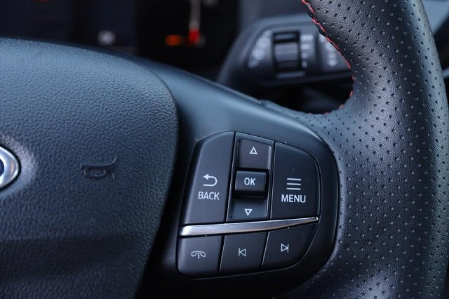Certified 2025 Ford Escape ST-Line AWD/4WD image 12