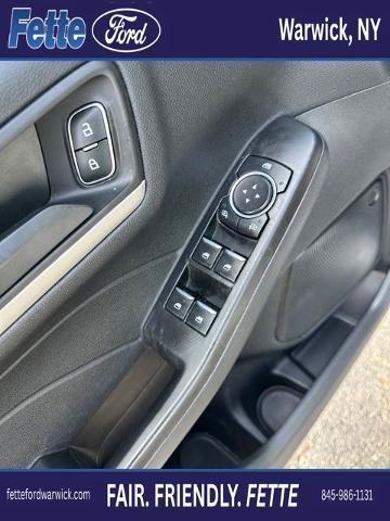 Certified 2022 Ford Escape SE w/ SE Sport Appearance Package AWD/4WD image 17