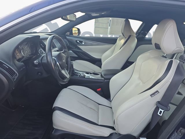 Used 2022 INFINITI Q60 3.0t Luxe w/ Essential Package AWD/4WD image 9