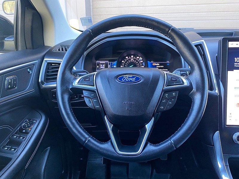 Certified 2023 Ford Edge Titanium AWD/4WD image 19
