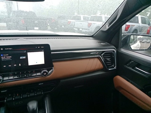 Used 2023 GMC Canyon AT4 image 31