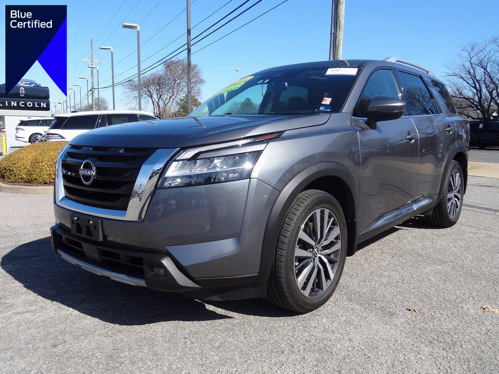 Used 2022 Nissan Pathfinder Platinum w/ Cargo Package