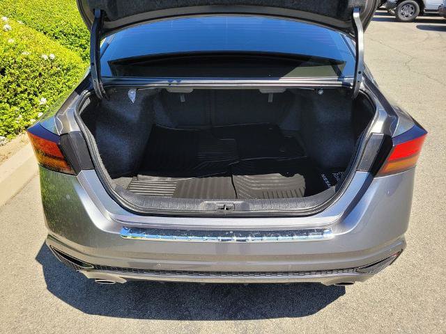Used 2023 Nissan Altima 2.5 SL FWD image 11