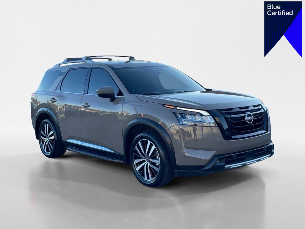 Used 2024 Nissan Pathfinder Platinum w/ Lighting Package (N93)