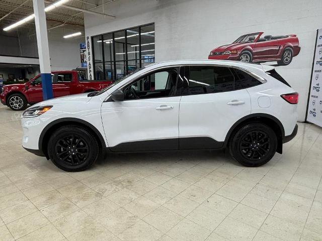 Certified 2022 Ford Escape SE w/ Convenience Package image 2