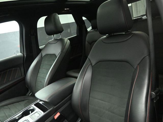 Certified 2021 Ford Edge ST-Line w/ Class II Trailer Tow Package image 26