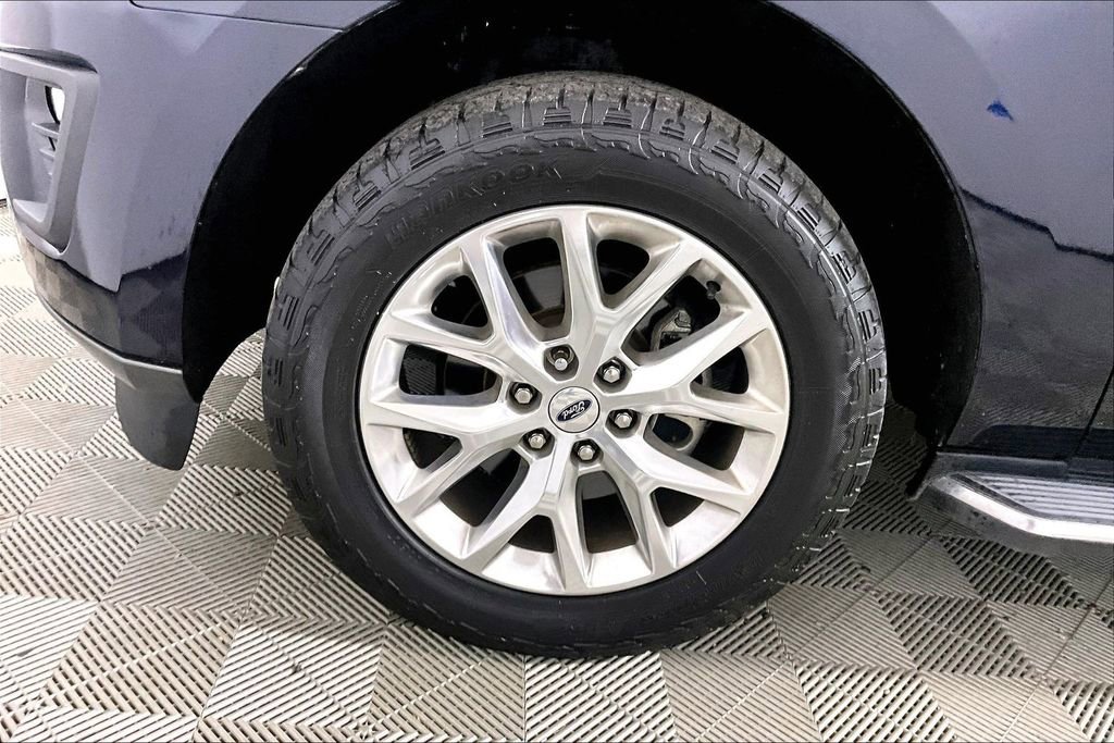 Certified 2021 Ford Expedition XLT RWD image 7
