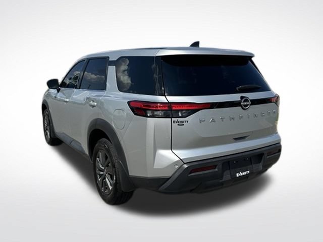 Used 2024 Nissan Pathfinder S FWD image 7