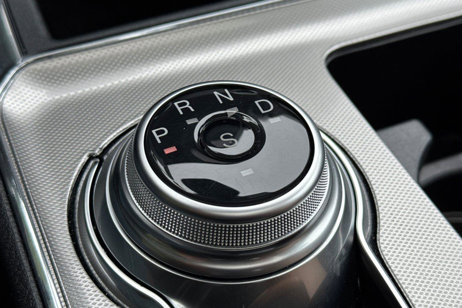 Certified 2024 Ford Edge Titanium w/ Titanium Elite Package image 19