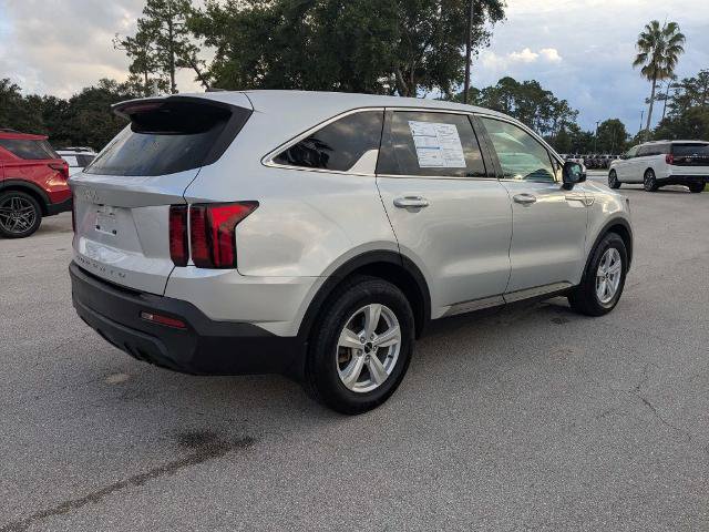 Used 2022 Kia Sorento LX FWD image 4