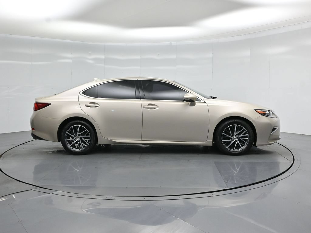 Used 2017 Lexus ES 350 w/ Navigation System Package FWD image 27