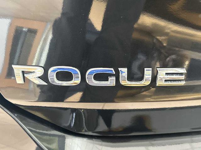 Used 2017 Nissan Rogue S image 29