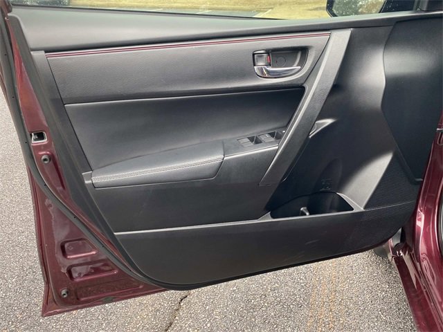 Used 2017 Toyota Corolla SE 50th Anniversary image 17