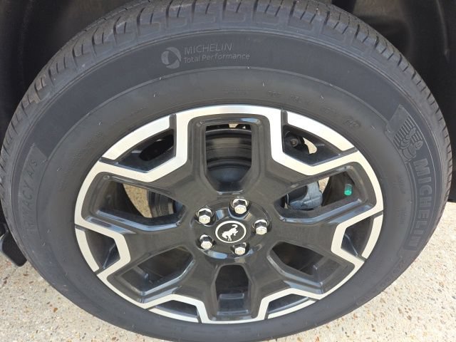 Certified 2025 Ford Bronco Sport Outer Banks w/ Outer Banks Tech Package+ AWD/4WD image 14