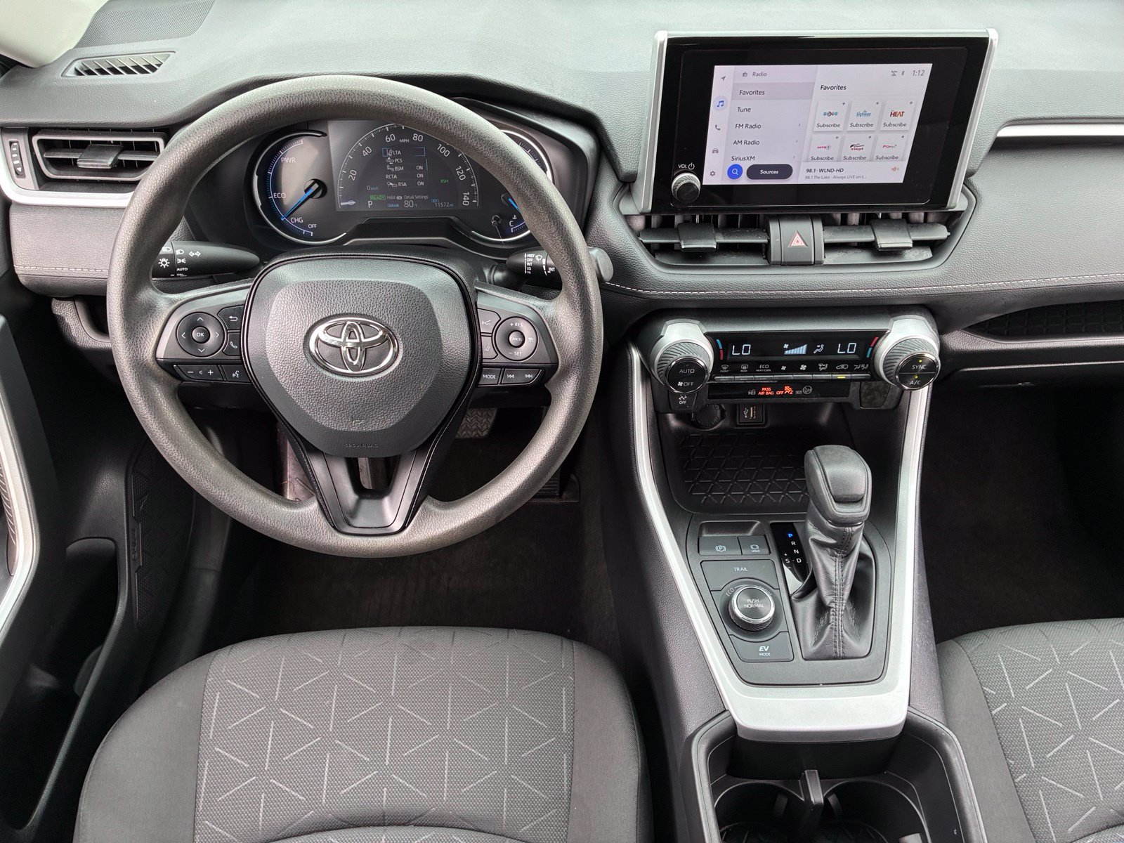 Used 2023 Toyota RAV4 XLE AWD/4WD image 17