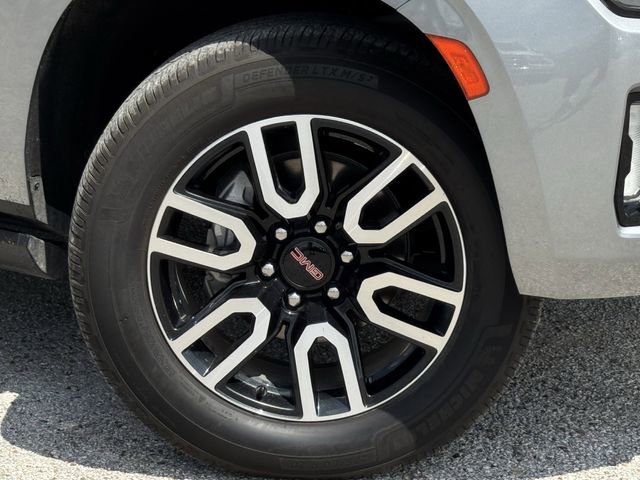 Used 2023 GMC Yukon XL AT4 w/ AT4 Premium Package AWD/4WD image 38