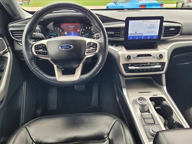 Certified 2021 Ford Explorer XLT w/ Equipment Group 202A AWD/4WD image 12