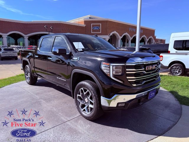 Used 2025 GMC Sierra 1500 SLT AWD/4WD image 1