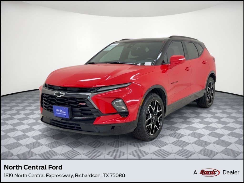 Used 2023 Chevrolet Blazer RS FWD image 1